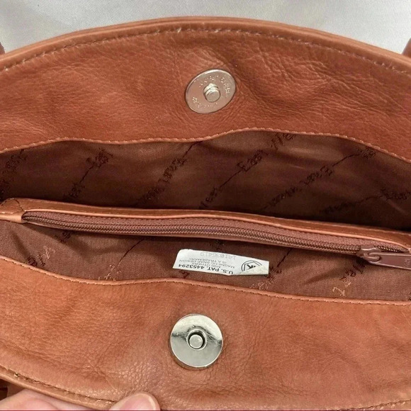 East West Tan Leather Boho Fringe Shoulder Bag Purse Snap Closure Vintage - Picture 7 of 16